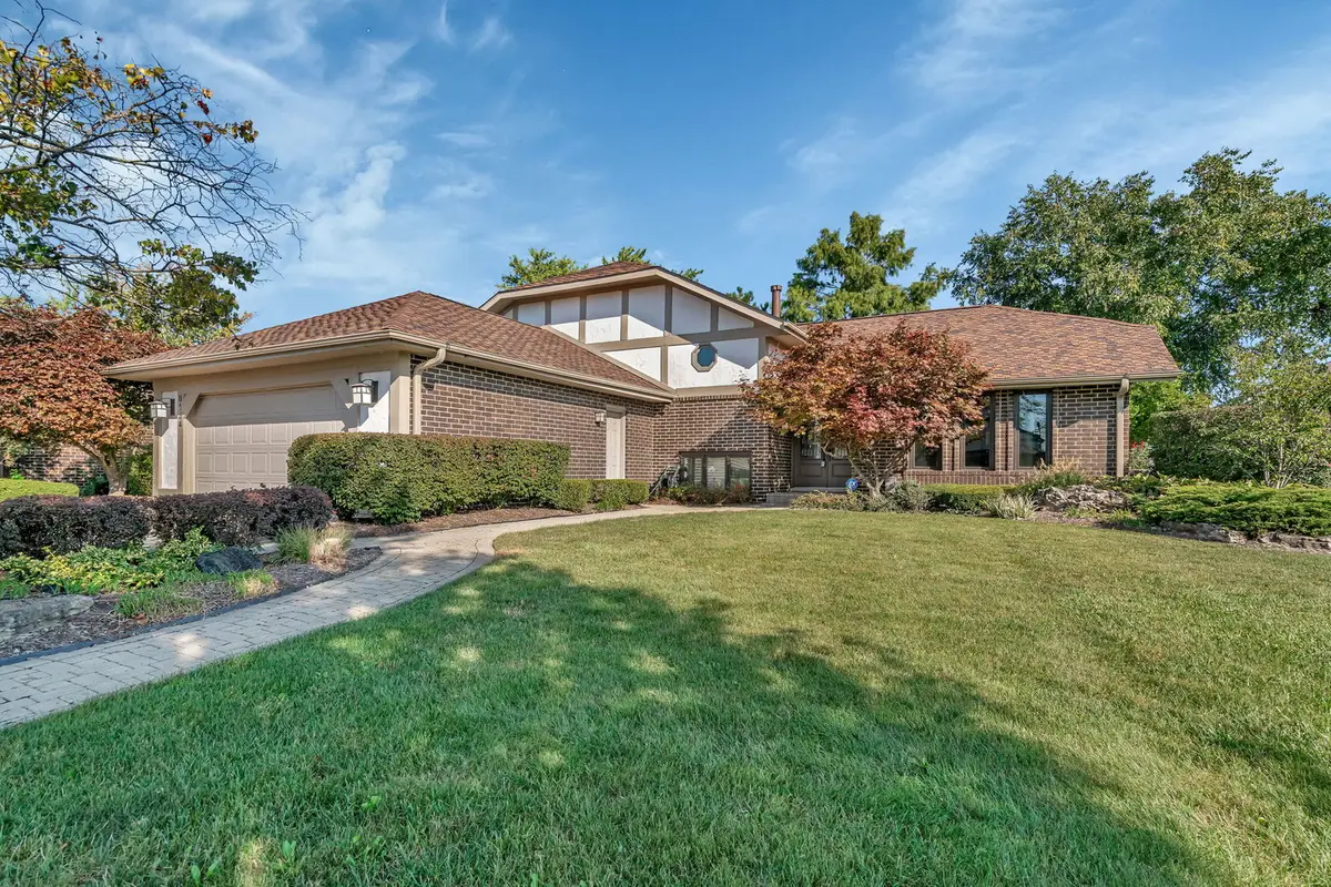 8134 Uxbridge Drive, Orland Park, IL 60462 - Image #1