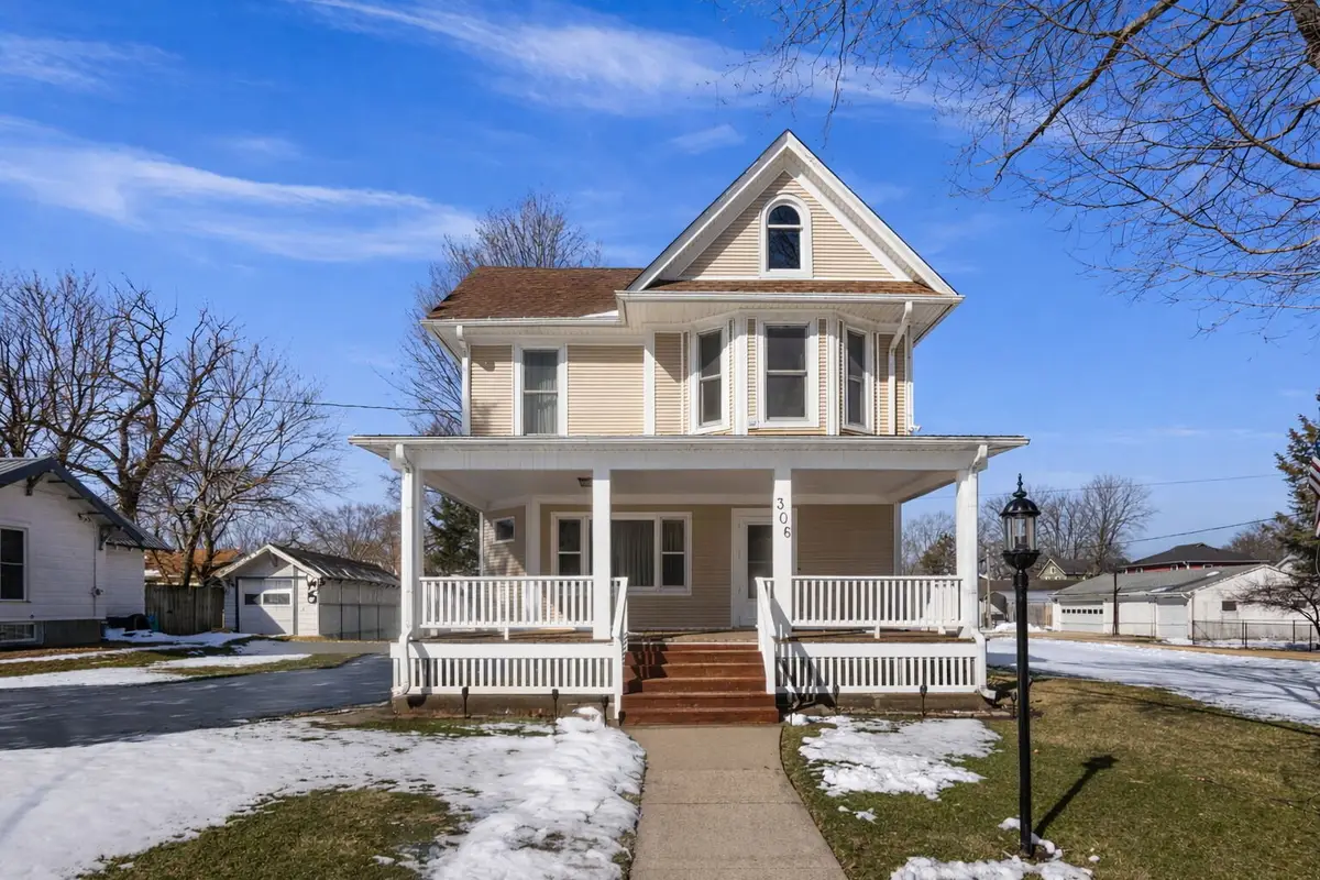 306 S 5th Street, Kirkland, IL 60146 - #1