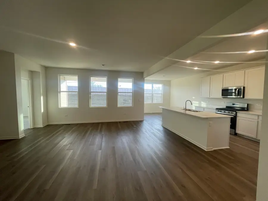 10099 Fleetwood Street, Huntley, IL 60142 - Image #3