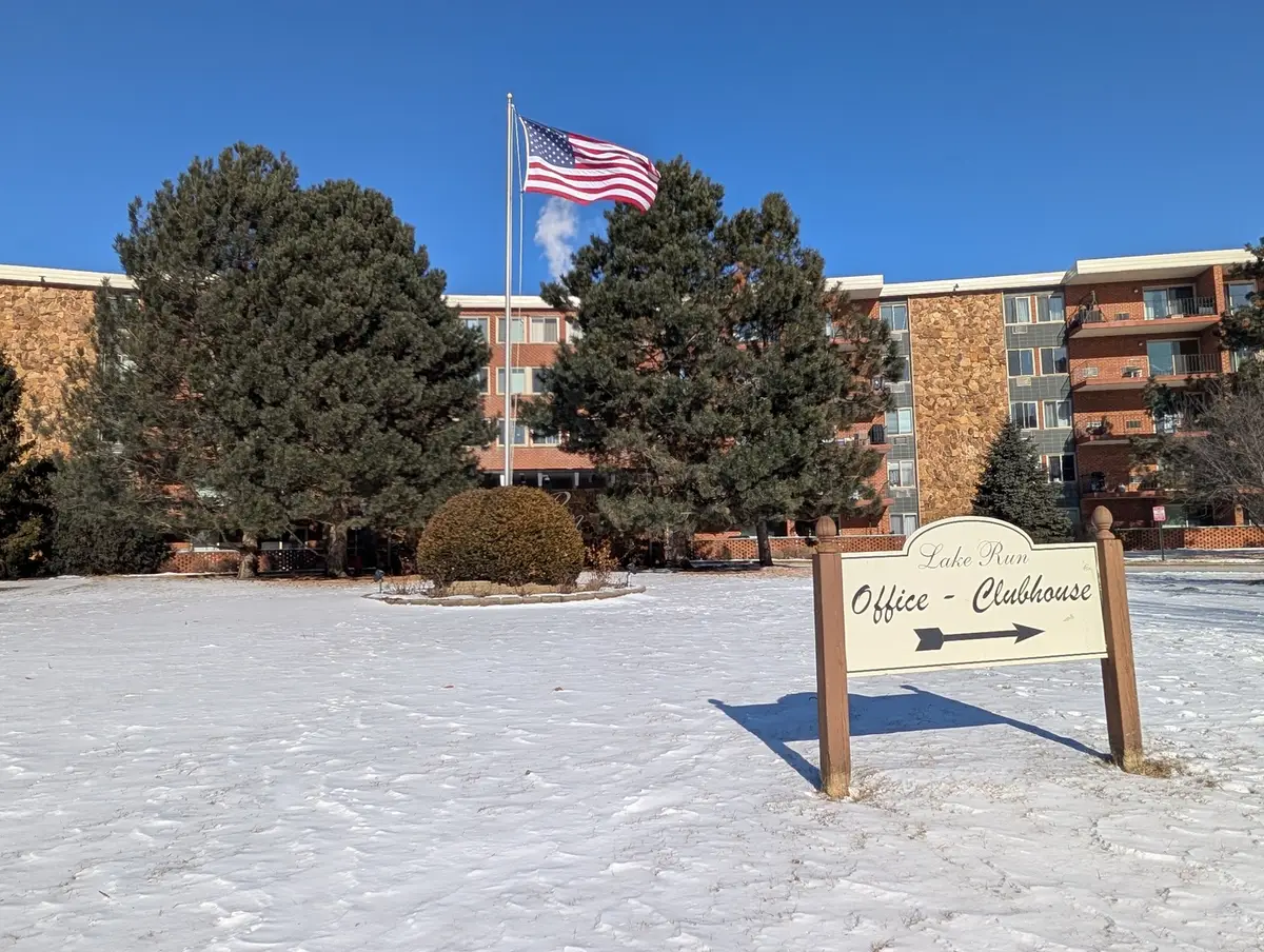 18 E Old Willow Road #425N, Prospect Heights, IL 60070 - Image #1