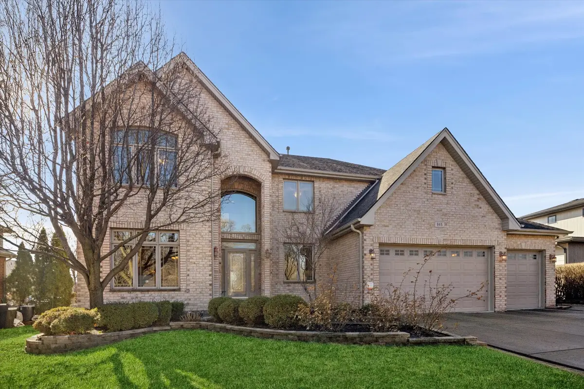945 Internationale Parkway, Woodridge, IL 60517 - #1