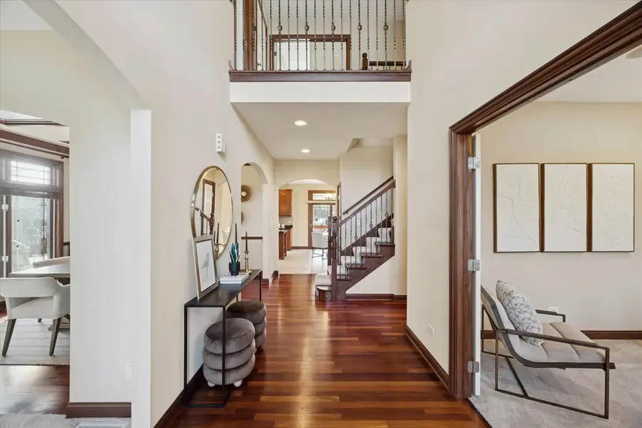 945 Internationale Parkway, Woodridge, IL 60517 - #2