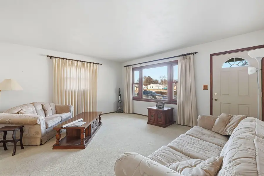 2121 W 34th Street, Davenport, IA 52806 - Image #3