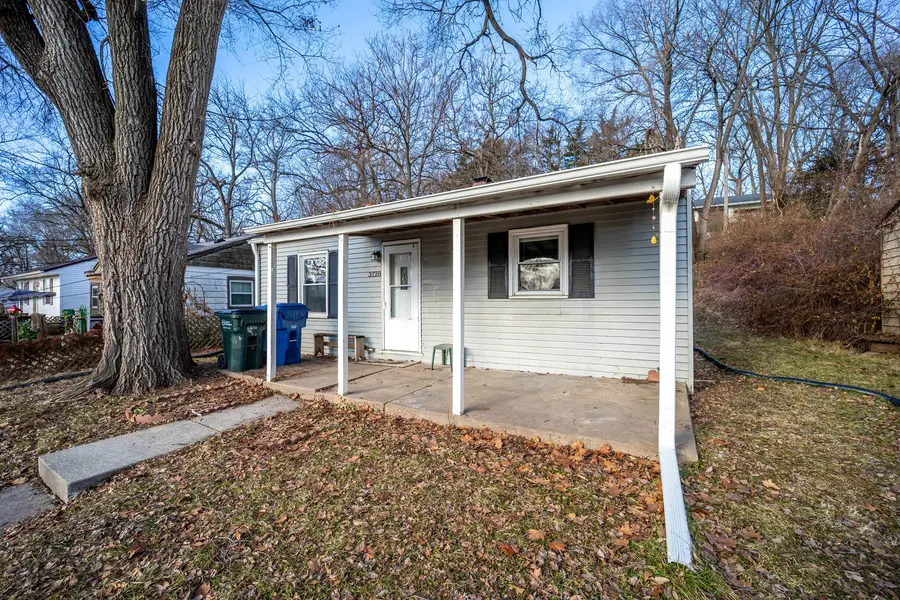 3128 Indian Road, Davenport, IA 52802 - Image #3