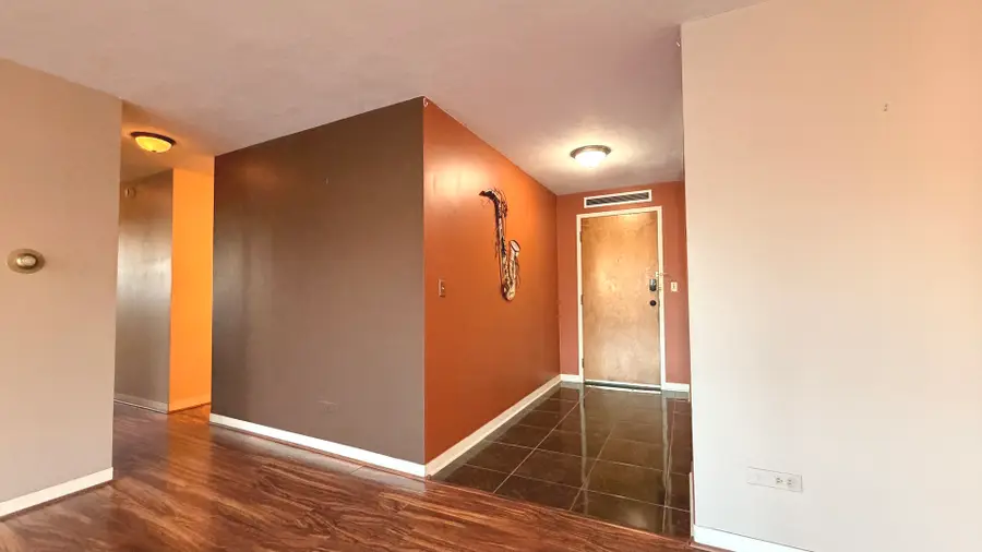 140 Marengo Avenue #105, Forest Park, IL 60130 - #3