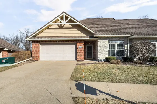 1014 2nd Street Court #1014, Moline, IL 61265