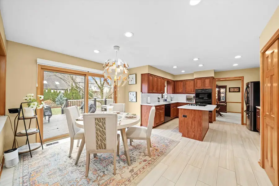 18 Newgate Avenue, Naperville, IL 60565 - Image #2