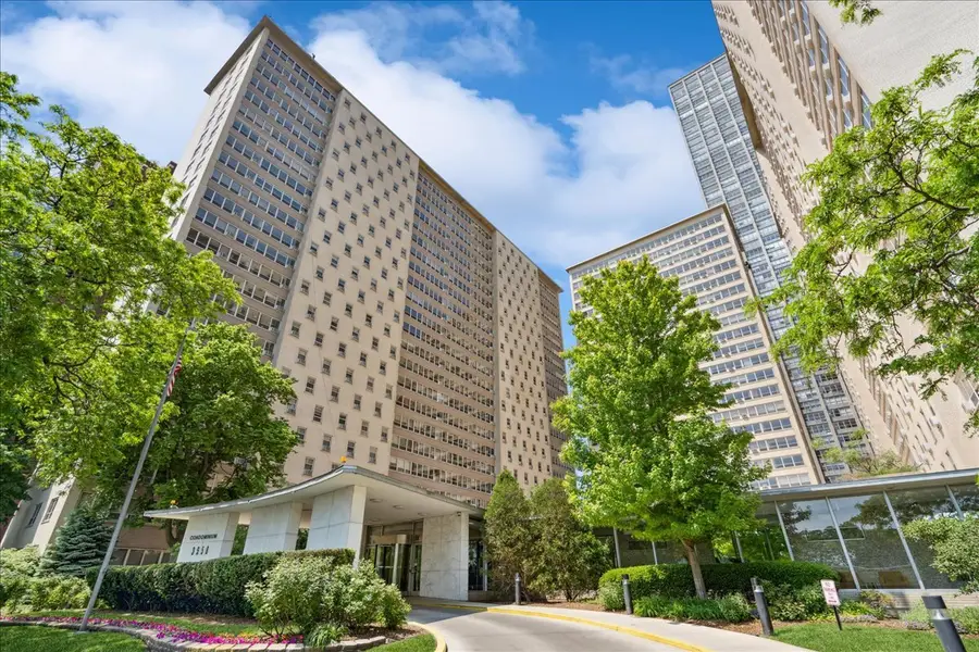 3950 N Lake Shore Drive #1730, Chicago, IL 60613 - Image #2