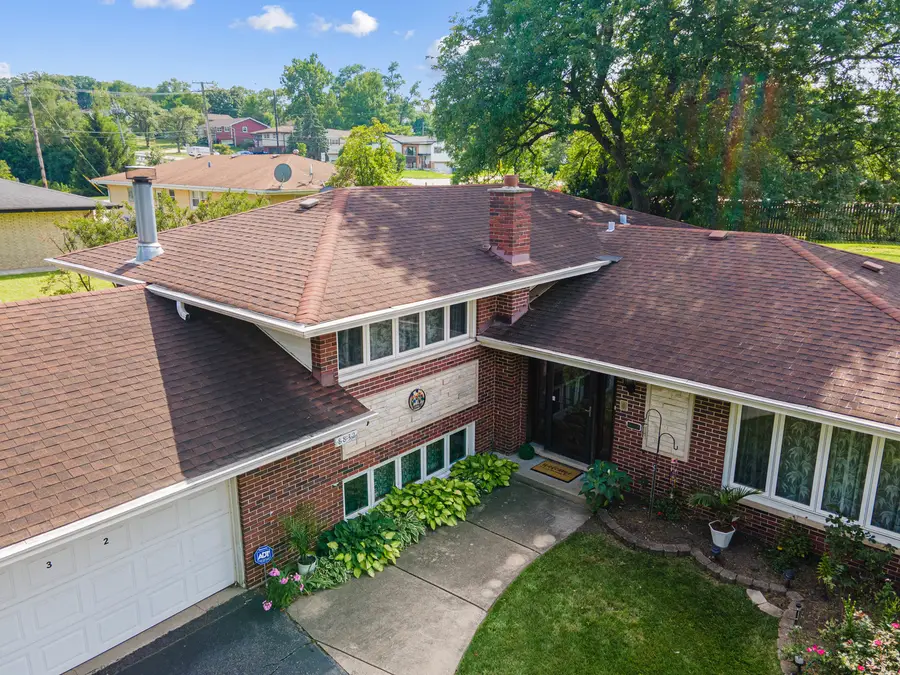 8832 Pleasant Avenue, Hickory Hills, IL 60457 - #2