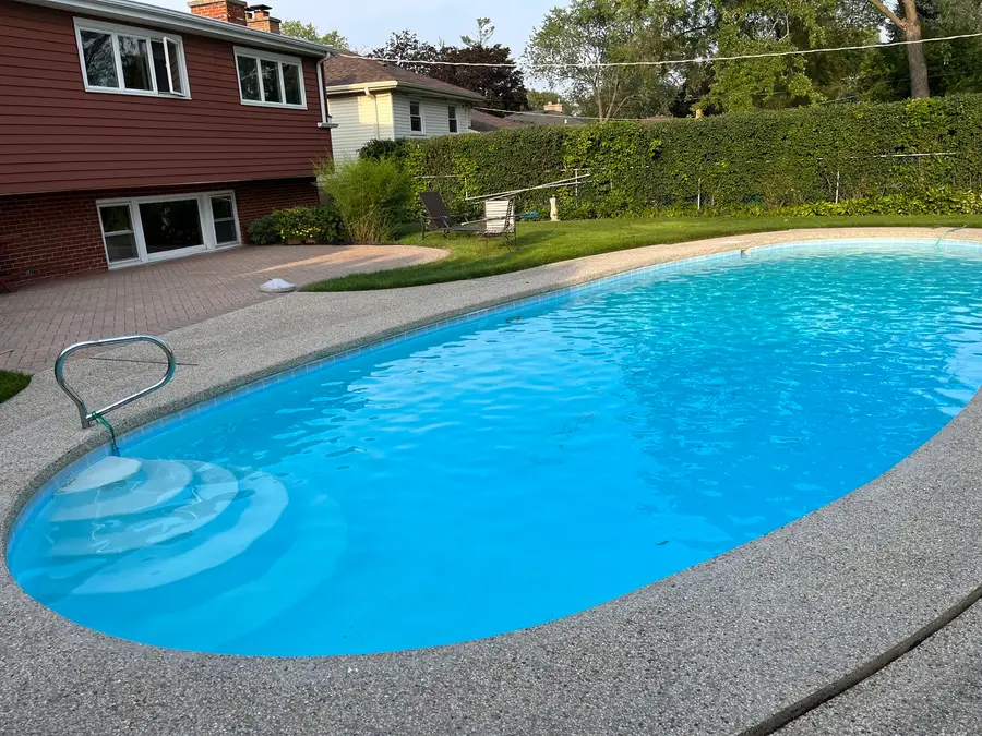 2537 Pick Drive, Glenview, IL 60025 - Image #2