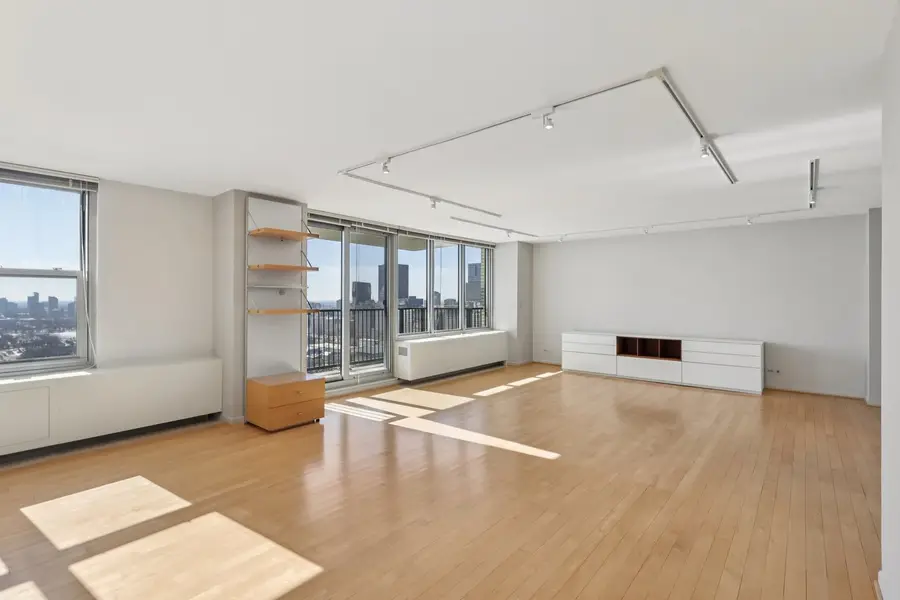 400 E Randolph Street #3719-20, Chicago, IL 60601 - #3