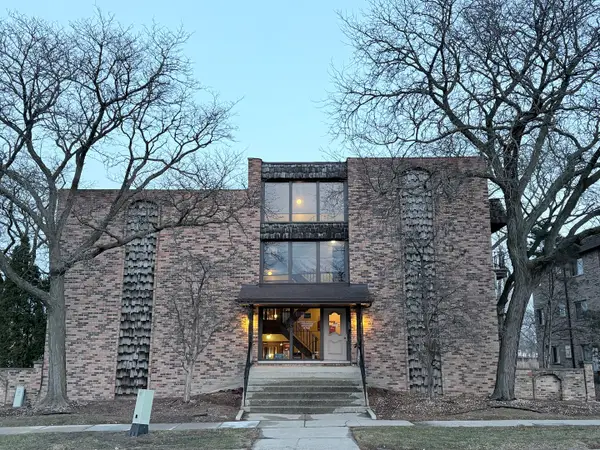 17745 Rosewood Drive #2A, Lansing, IL 60438