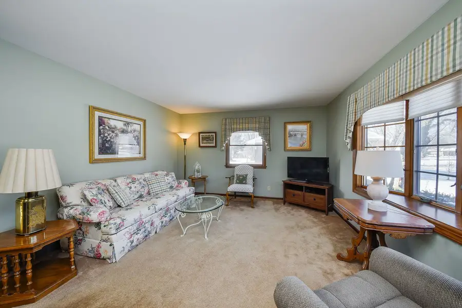 220 Georgeanna Street, Yorkville, IL 60560 - Image #3
