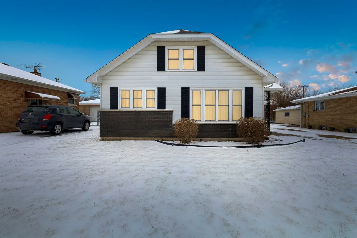 606 De Angelis Court, Chicago Heights, IL 60411 - Image #1