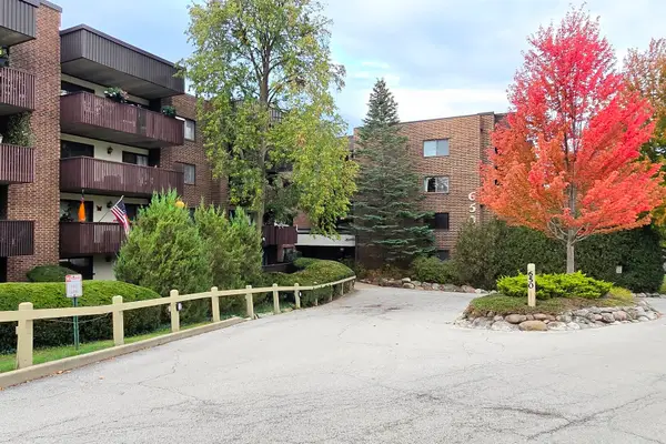650 Whitney Court #108, Gurnee, IL 60031