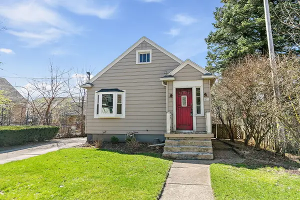 491 Congdon Avenue, Elgin, IL 60120