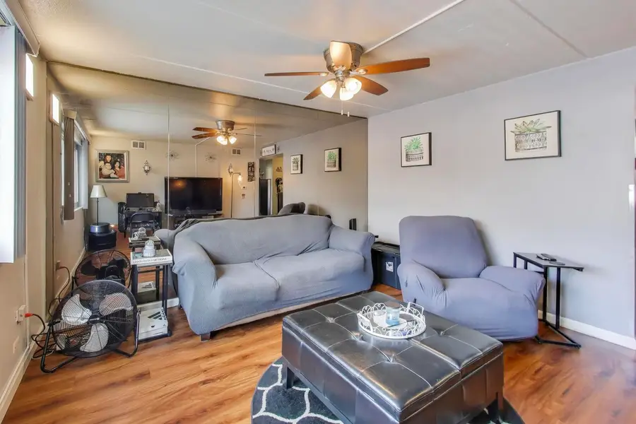 841 N York Street #109, Elmhurst, IL 60126 - Image #3