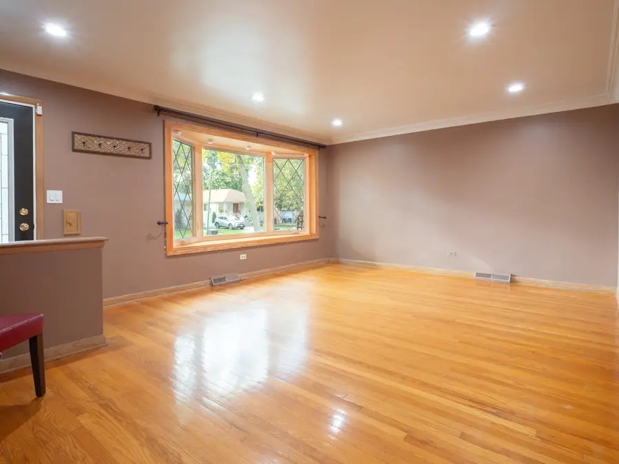 4841 N Rutherford Avenue, Chicago, IL 60656 - Image #3