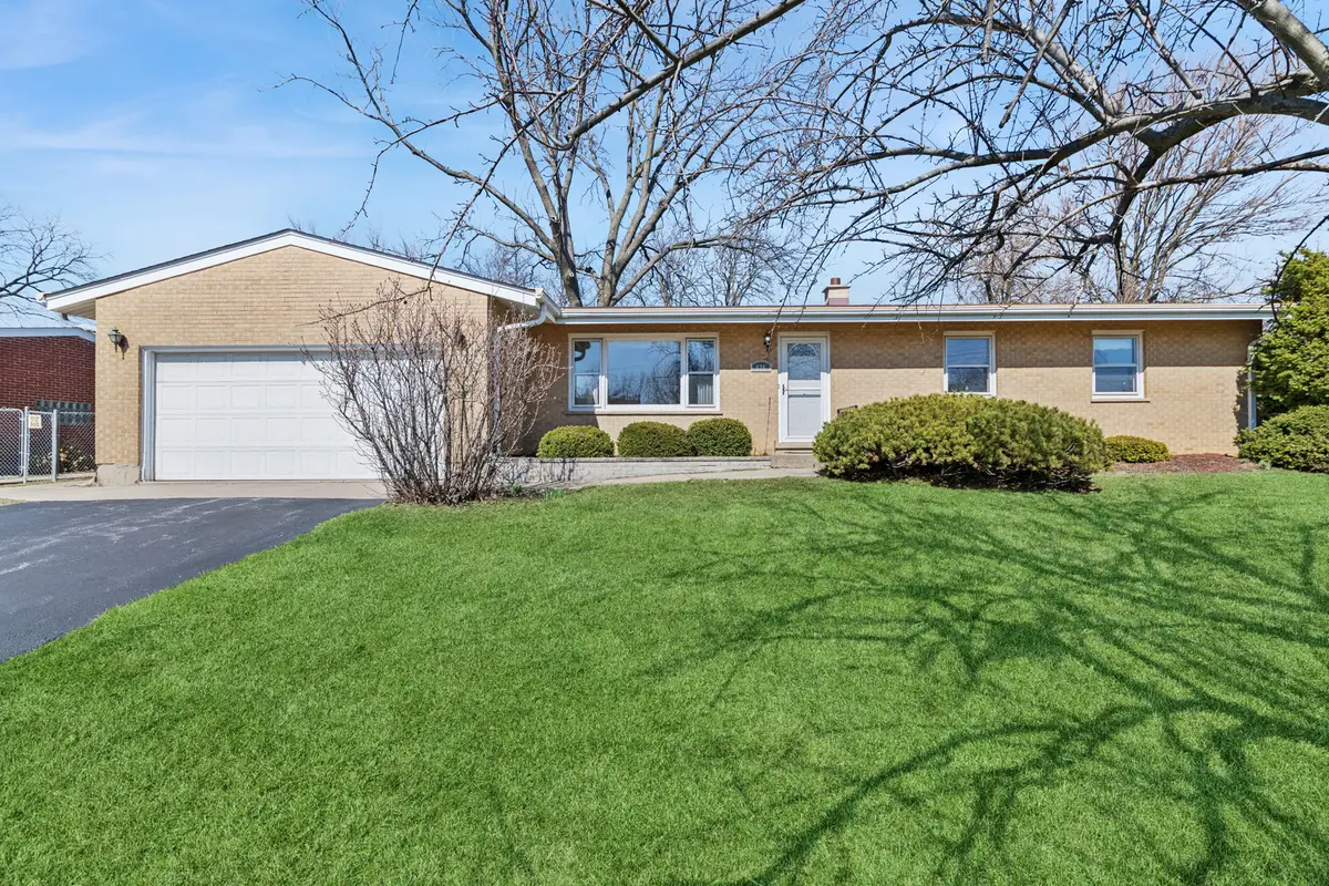 626 Burdette Avenue, Glendale Heights, IL 60139 - #1