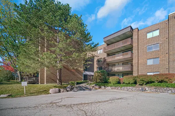 690 Chandler Road #302, Gurnee, IL 60031