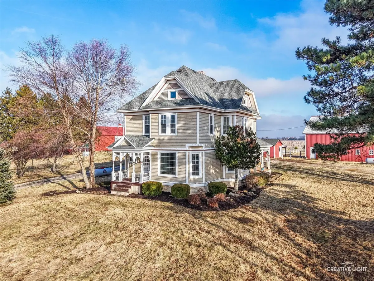 10256 Somonauk Road, Hinckley, IL 60520 - Image #1