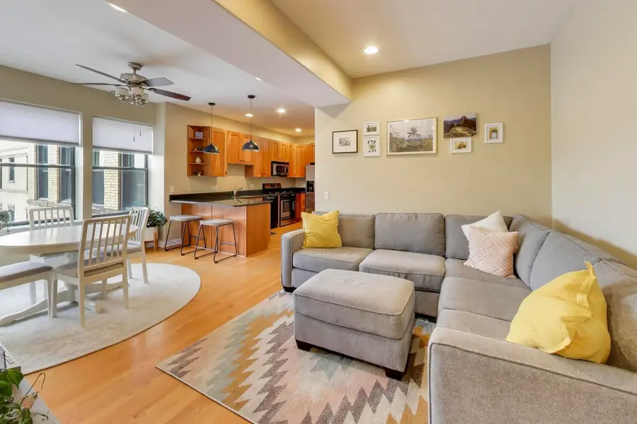 4823 N Kimball Avenue #3, Chicago, IL 60625 - #2