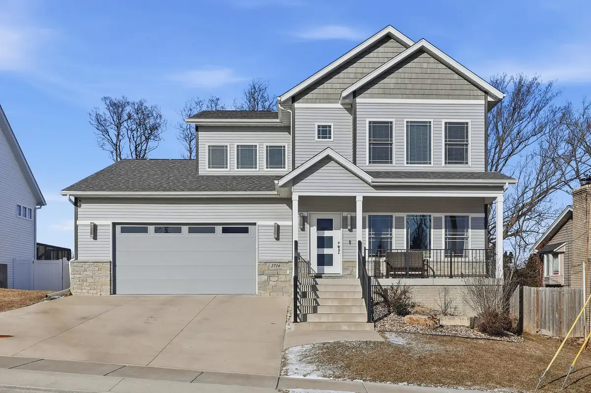 2716 W 38th Place, Davenport, IA 52806 - Image #1