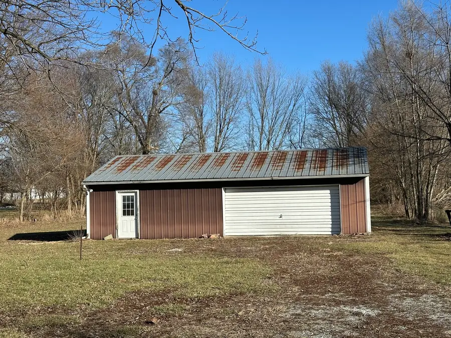 410 N Colfax Street, Crescent City, IL 60928 - #3