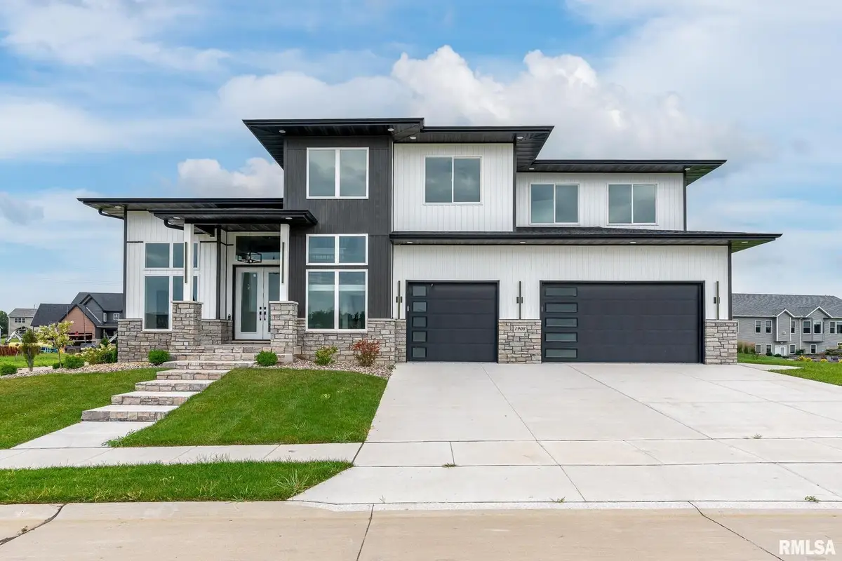 1908 Katie Court, Davenport, IA 52807 - Image #1