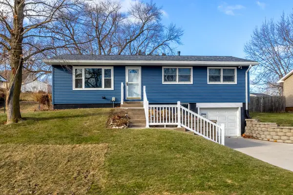 8114 9th Street W, Rock Island, IL 61201