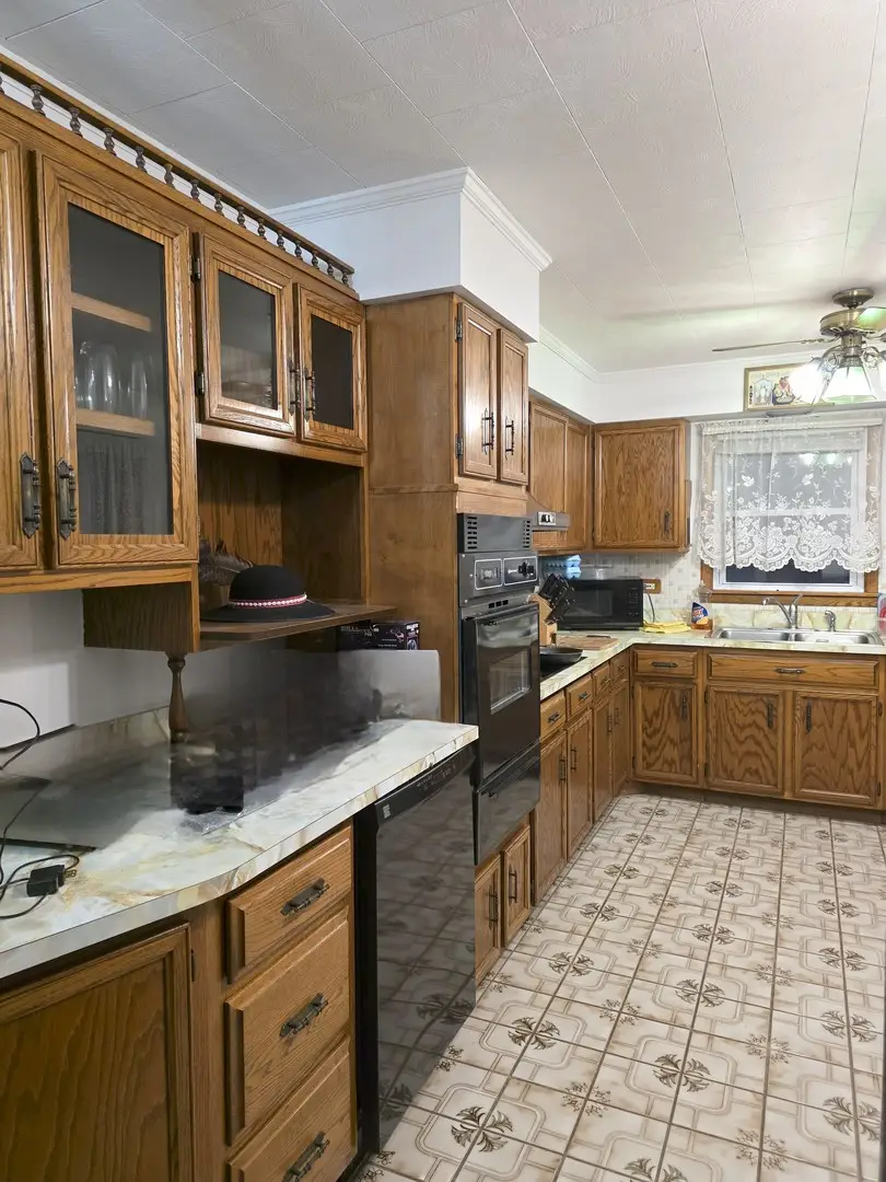 7749 Odell Avenue, Bridgeview, IL 60455 - Image #3