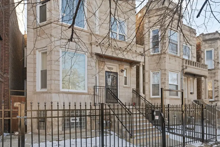 4211 W Gladys Avenue, Chicago, IL 60624 - Image #2