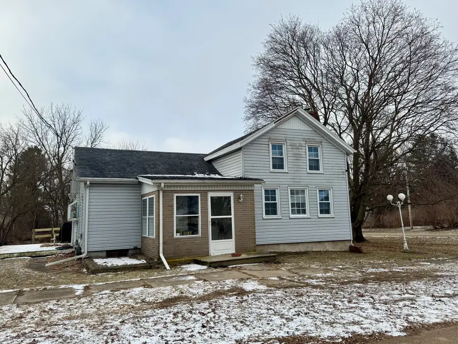 108 W Washington Street, Dover, IL 61323 - #2