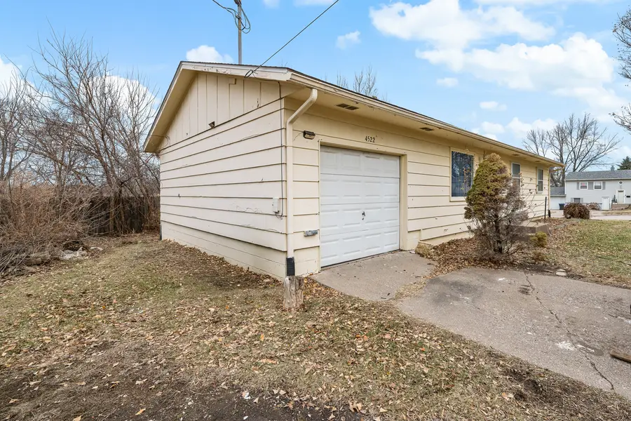 4522 N Lincoln Street, Davenport, IA 52806 - Image #3