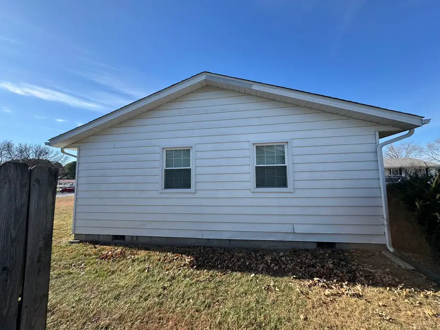 119 Salem Drive, Salem, IL 62881 - Image #3