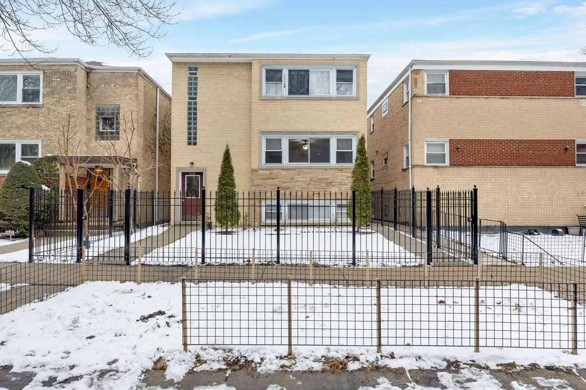 6118 N Hoyne Avenue, Chicago, IL 60659 - Image #1