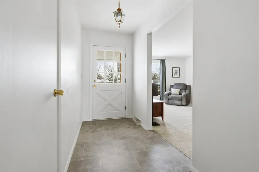 404 Grandview Drive, Normal, IL 61761 - Image #3