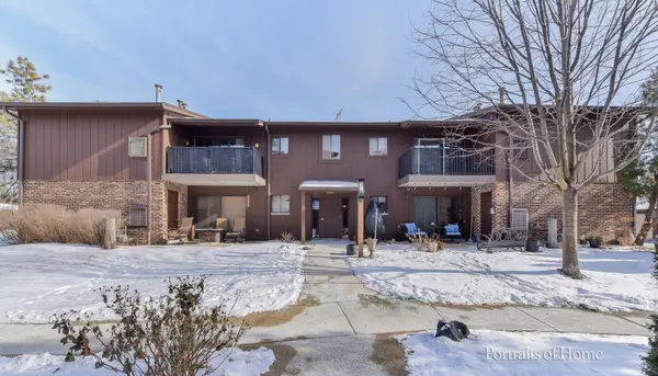 55 W 64th Street #204, Westmont, IL 60559
