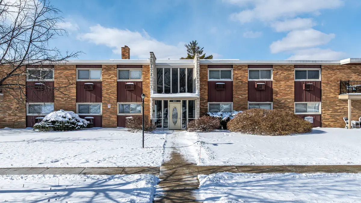 120 Collen Drive #221A, Lombard, IL 60148 - #1