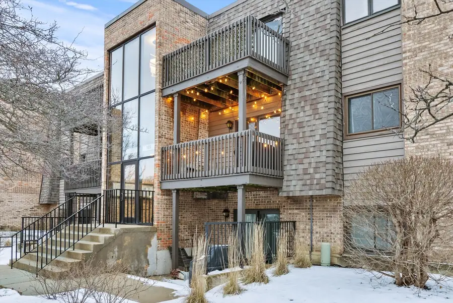 1426 Stonebridge Circle #K8, Wheaton, IL 60189 - Image #2