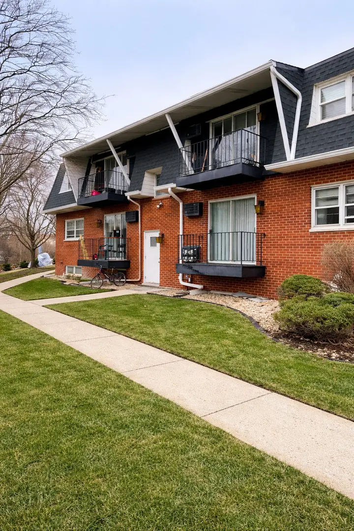 5749 Circle Drive, Oak Lawn, IL 60453 - Image #1