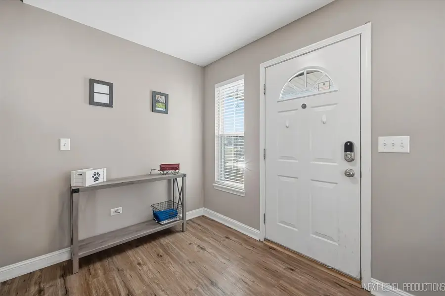 1038 Veteran Avenue, Elburn, IL 60119 - Image #2