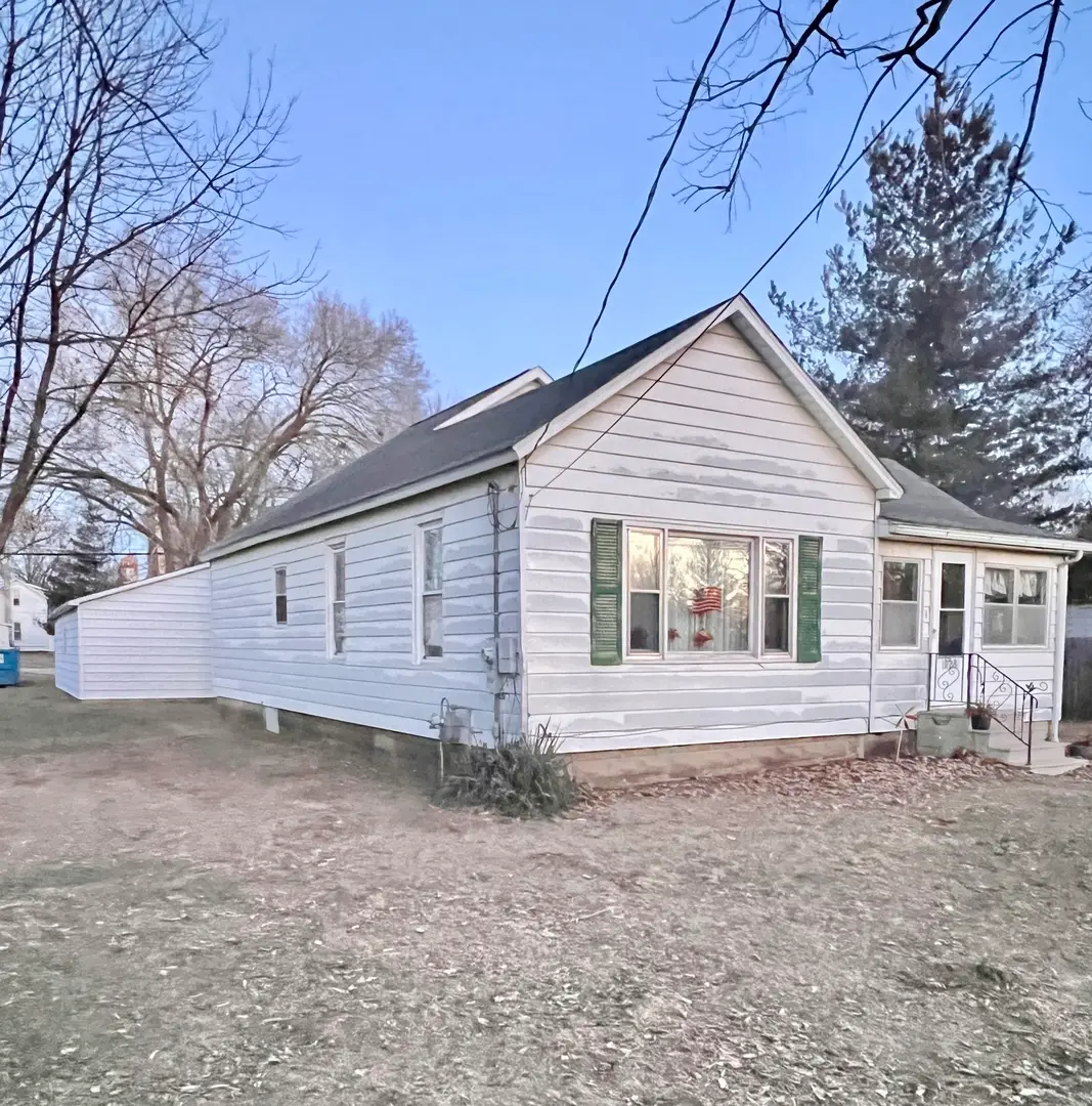 925 8th Street, Erie, IL 61250 - Image #1