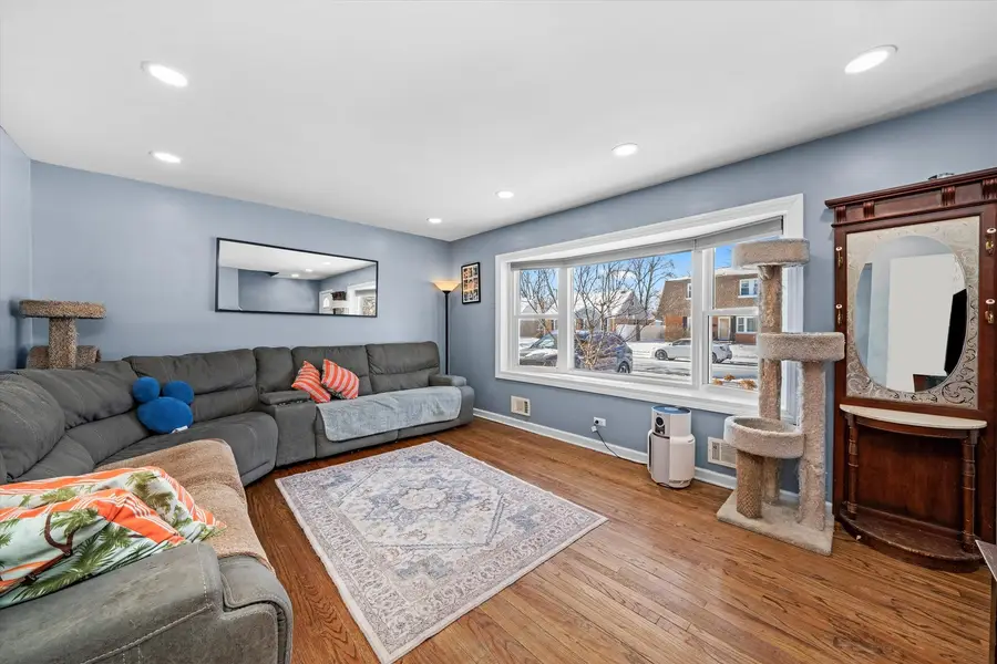 11553 S Joalyce Drive, Alsip, IL 60803 - Image #2