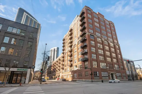 360 W Illinois Street #9A, Chicago, IL 60654