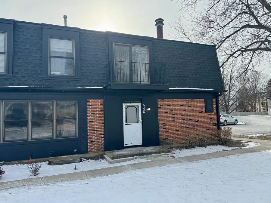 958 Inverrary Lane #958, Deerfield, IL 60015 - Image #2