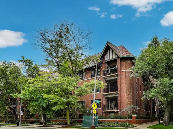 Address Withheld By Seller, Chicago, IL 60615