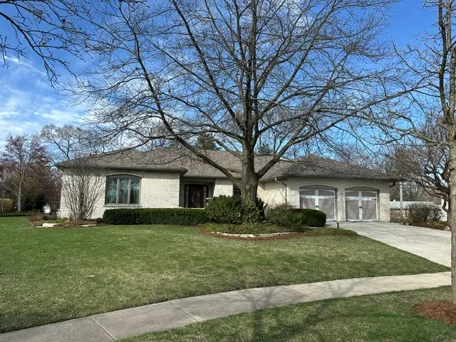 447 Stratford Lane, Willowbrook, IL 60527 - Image #1