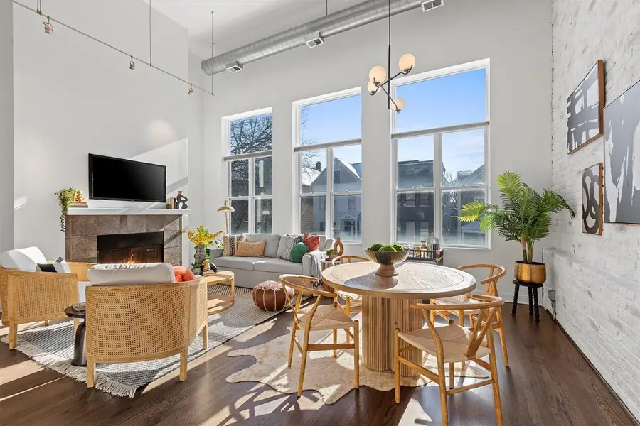 Address Withheld By Seller, Chicago, IL 60657 - Image #3