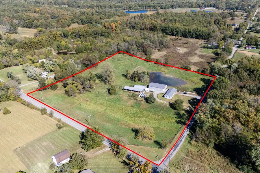 104 E Boundary Road, Creal Springs, IL 62922 - #2